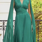 Long Sleeves Pleated Solid Color V-Neck Maxi Dresses